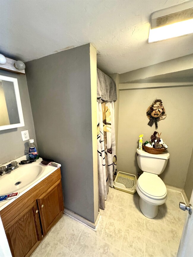 6 Crescent St, Pittsfield, NH 03263 - photo 6