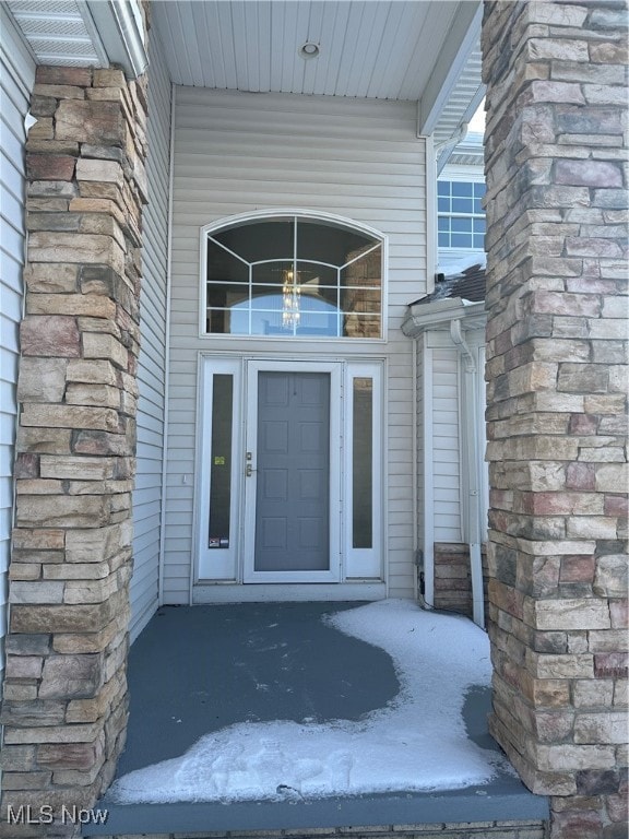 325 Burwick Rd, Cleveland, OH 44143 - photo 3