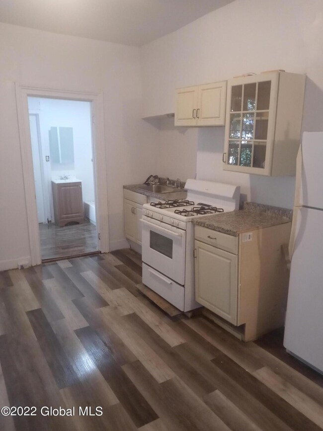 154 Broad St, Albany, NY 12202 - photo 6