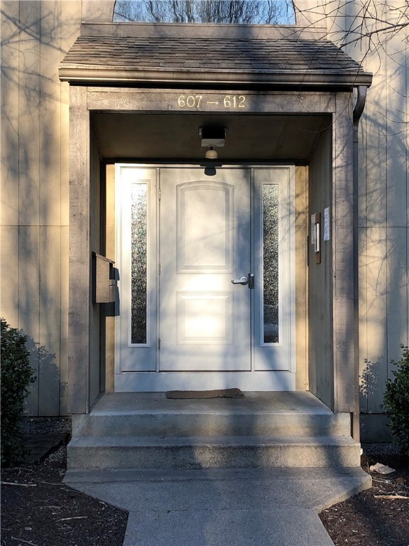 400 New River Rd unit 608, Manville, RI 02838 - photo 2