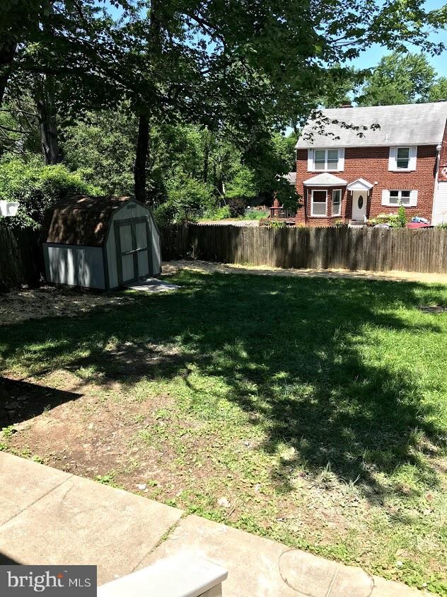 6410 Hawthorne St, Hyattsville, MD 20785 - photo 5