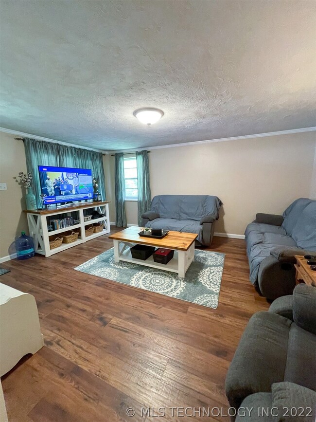 417 W 15th St, Ada, OK 74820 - photo 3