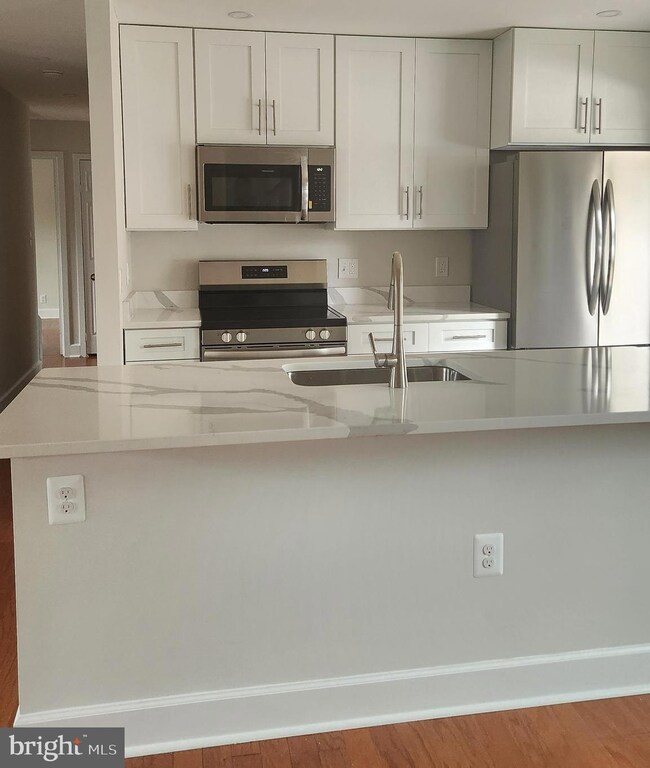 222 W Beech Rd, Sterling, VA 20164 - photo 5