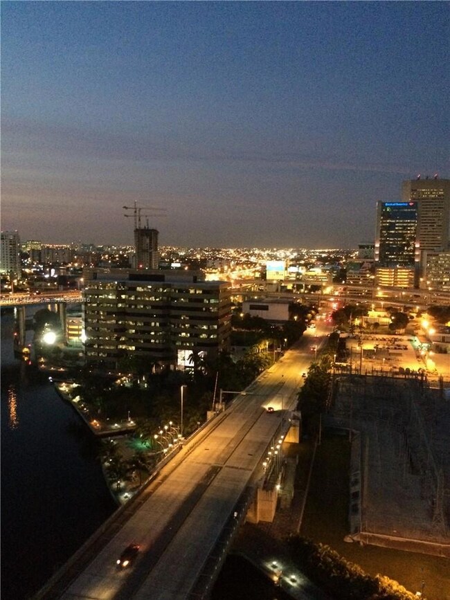 Latitude on the River Condominium unit 1803, Miami Beach, FL 33130 - photo 6