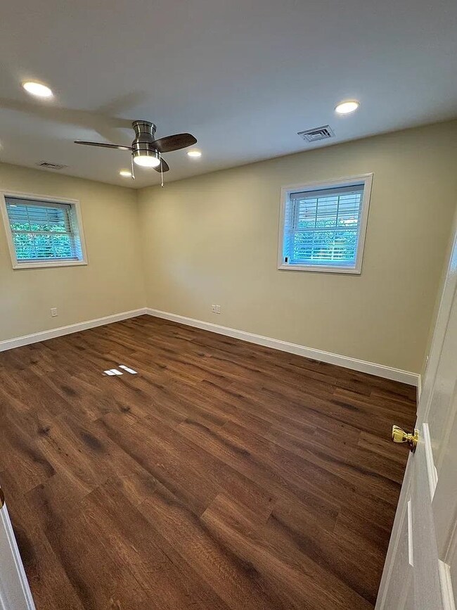 79 Towers St unit .2, Jersey City, NJ 07305 - photo 4