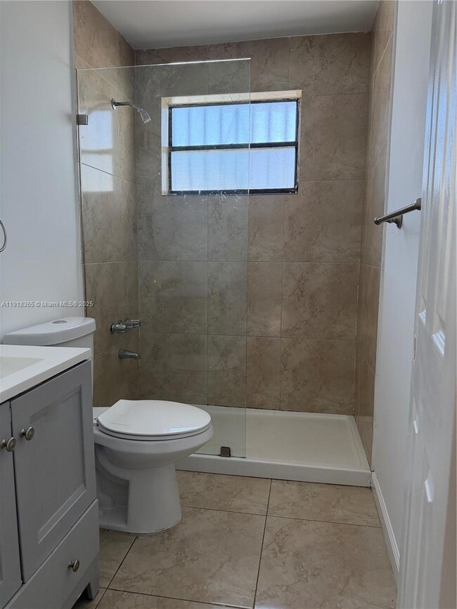1 NW 61st Ave unit 3, Miami, FL 33126 - photo 5