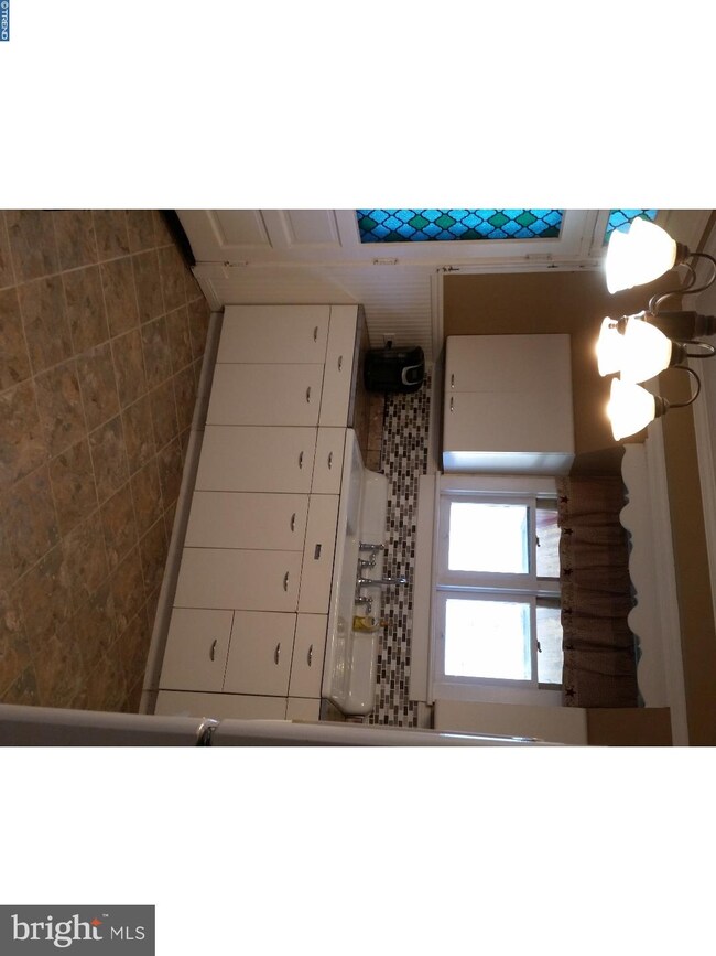 308 N Elizabeth St, Tamaqua, PA 18252 - photo 3