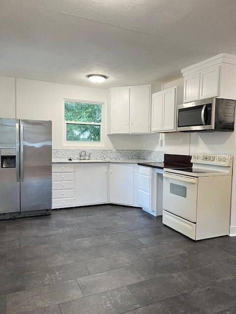 330 S Woodland Blvd unit 4, Deland, FL 32720 - photo 5