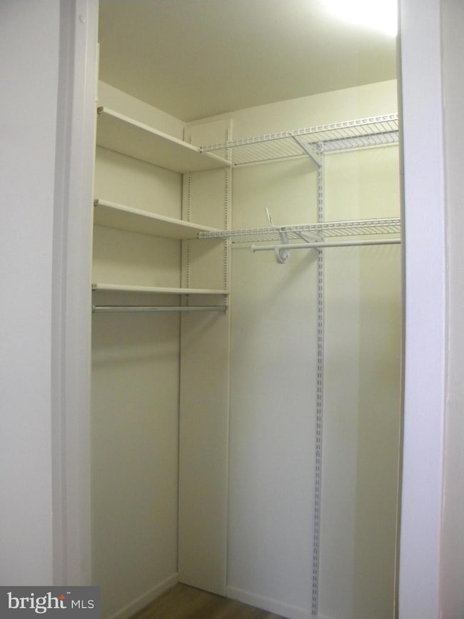 Treebrooke unit 108, Oakton, VA 22124 - photo 6