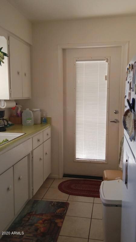 B Kitchen