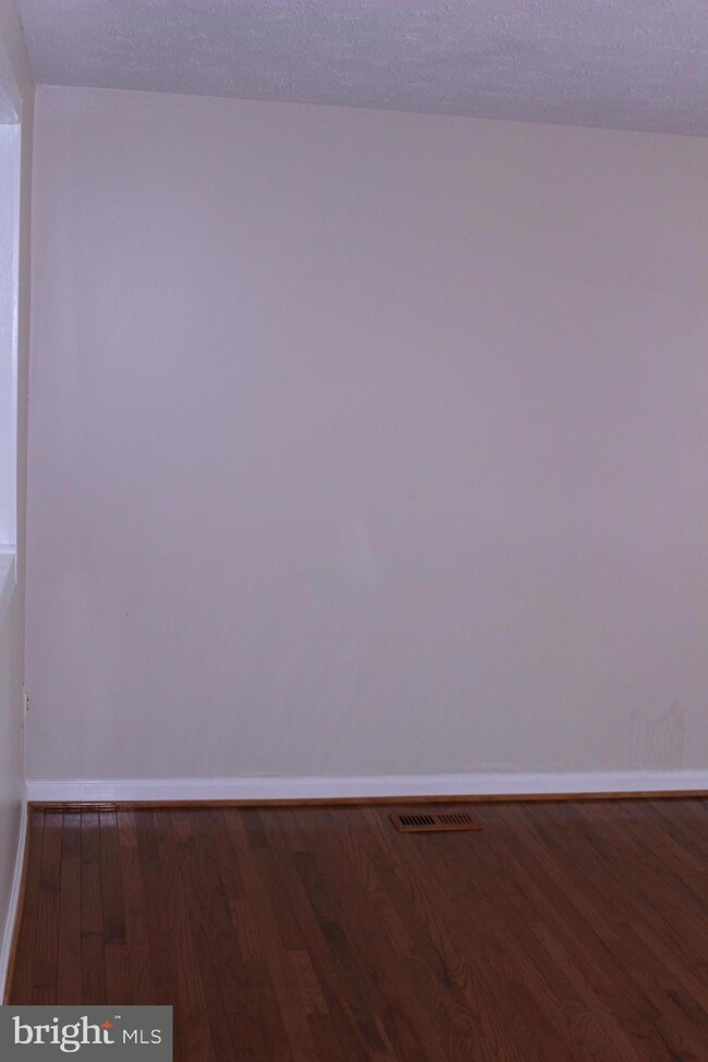 1743 Sundance Dr, Reston, VA 20194 - photo 7