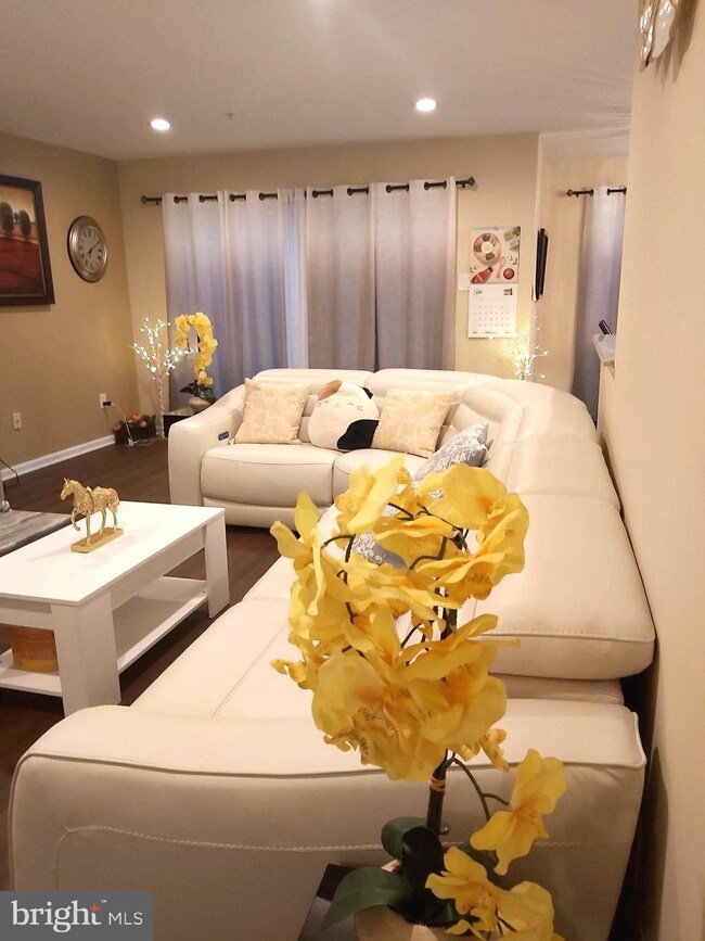 4 Hampton Ct, Norristown, PA 19403 - photo 3