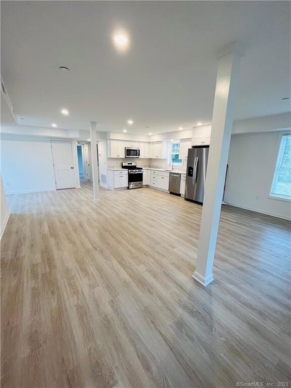 54 School St unit 3rd Fl, Bridgeport, CT 06605 - photo 3