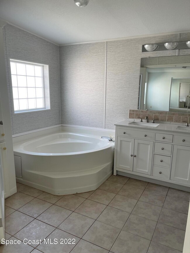 Owners Bath