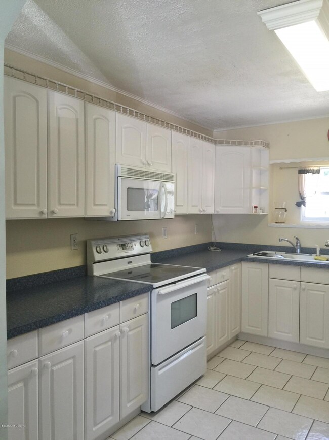 5143 Lexington Ave, Jacksonville, FL 32210 - photo 2