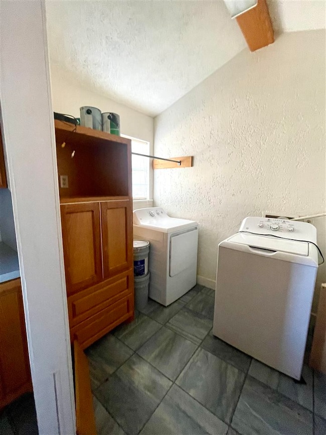 609 Meadow Ln, Frederick, OK 73542 - photo 4