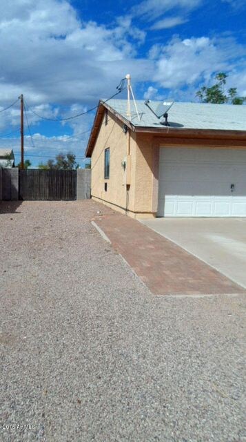 side view_RV Gate