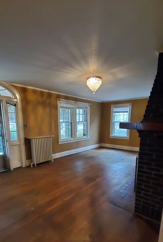 222 College St, Oxford, NC 27565 - photo 3