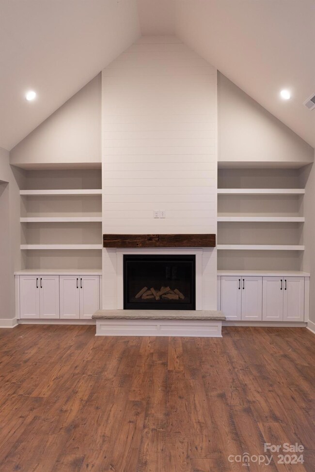 501 Edmunds Ln, Clover, SC 29710 - photo 3