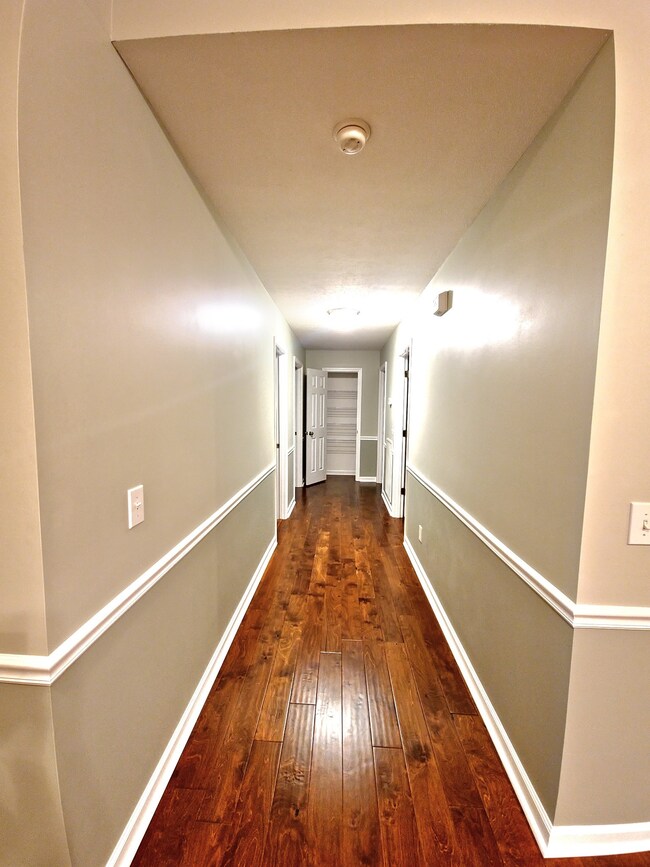 992 Bethlehem Church Rd, Shelbyville, TN 37160 - photo 4