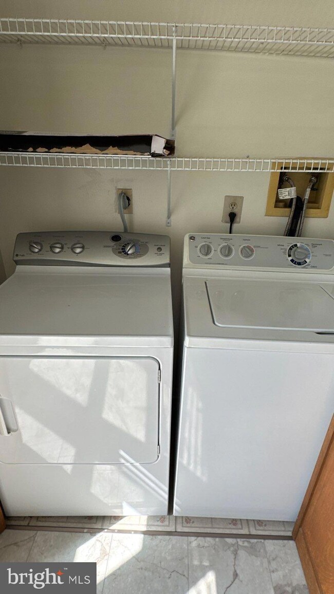 9538 Quarry Bridge Ct, Columbia, MD 21046 - photo 6