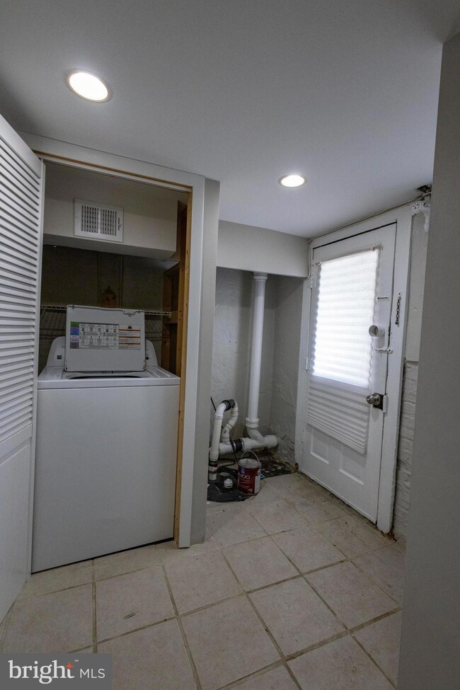 511 S Glover St, Baltimore, MD 21224 - photo 6