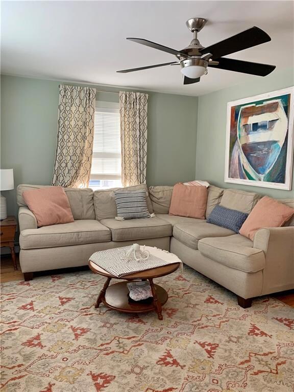 23 Vaughan Ave, Newport, RI 02840 - photo 5