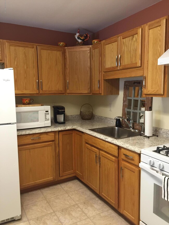 5 Walnut St unit 5-B, Toms River, NJ 08753 - photo 6