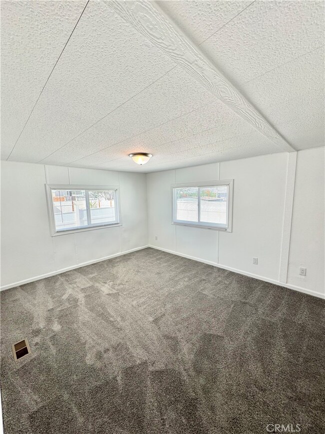 64550 Pierson Blvd unit 95, Desert Hot Springs, CA 92240 - photo 5