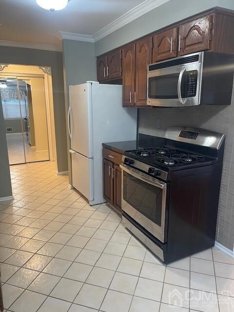 111 Beverly Hills Terrace unit D, Woodbridge, NJ 07095 - photo 3