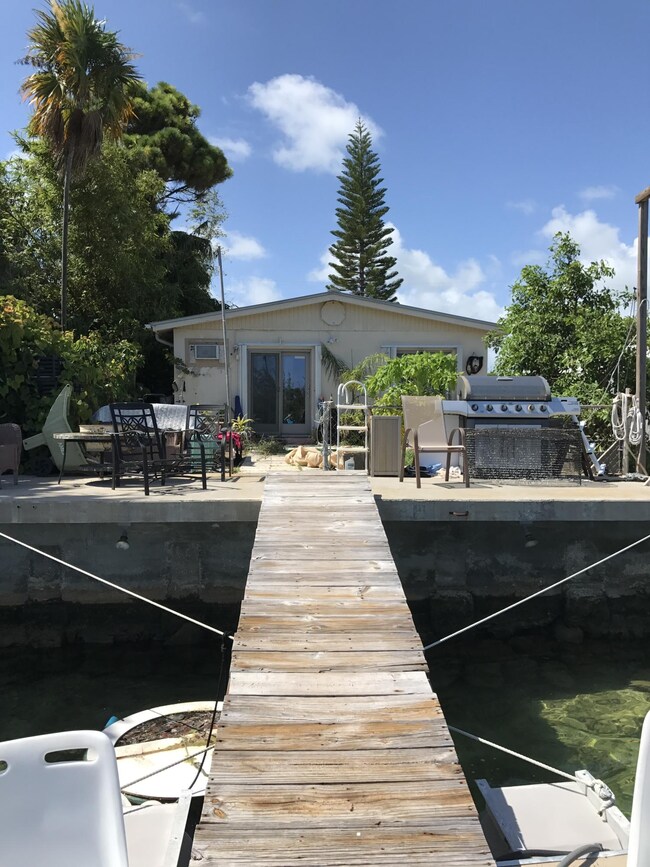 12dock