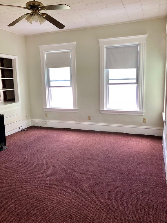 32 Douglas St unit 2, Worcester, MA 01603 - photo 3