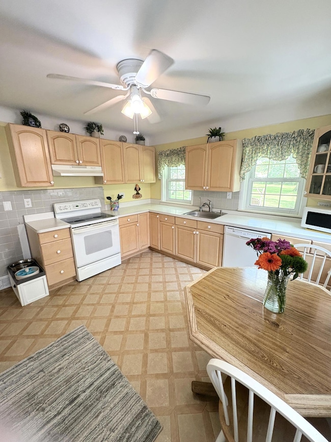 collison kitchen1