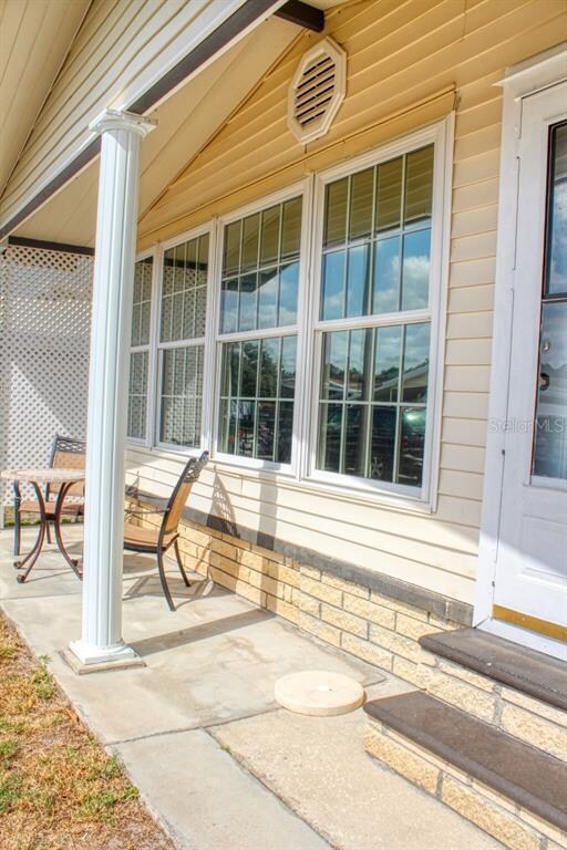 35125 McCulloughs Leap, Zephyrhills, FL 33541 - photo 4