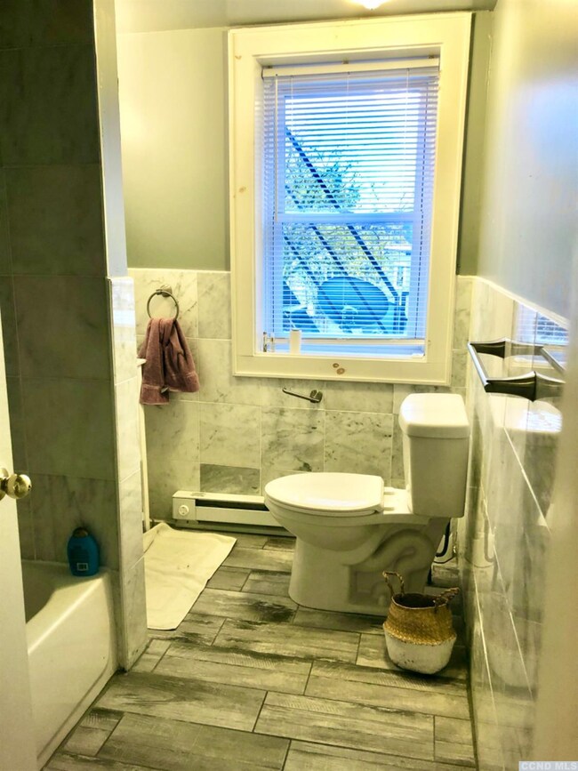 437 Warren St unit 2L, Hudson, NY 12534 - photo 7