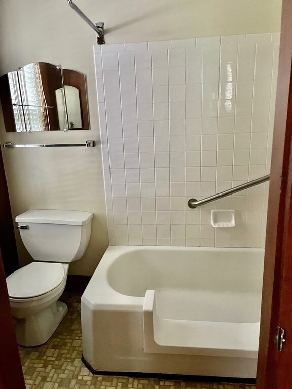 6 Spring St, Turners Falls, MA 01376 - photo 5