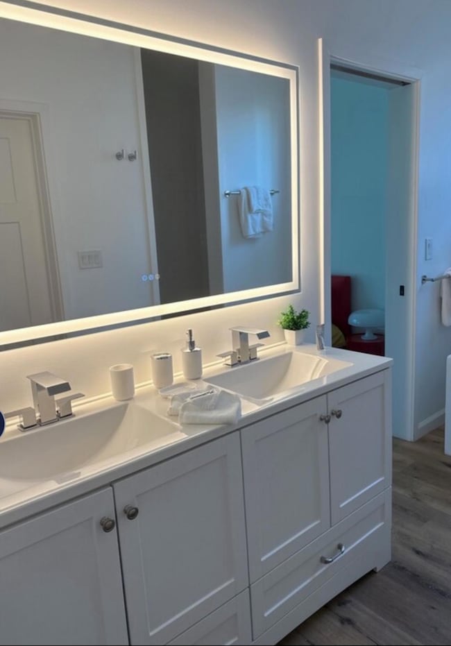 1013 Gardner St E, Wayzata, MN 55391 - photo 5