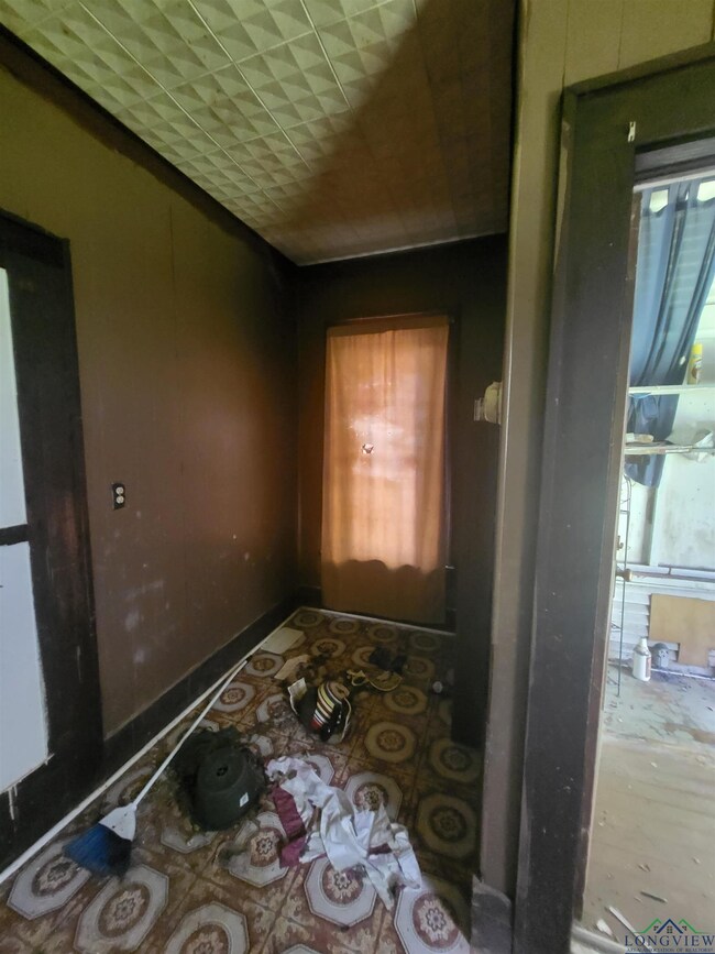 912 N 7th St, Longview, TX 75601 - photo 2