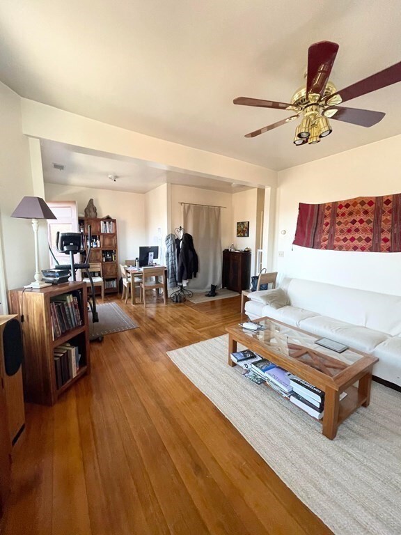 31 Linden Place unit 6, Brookline, MA 02445 - photo 3