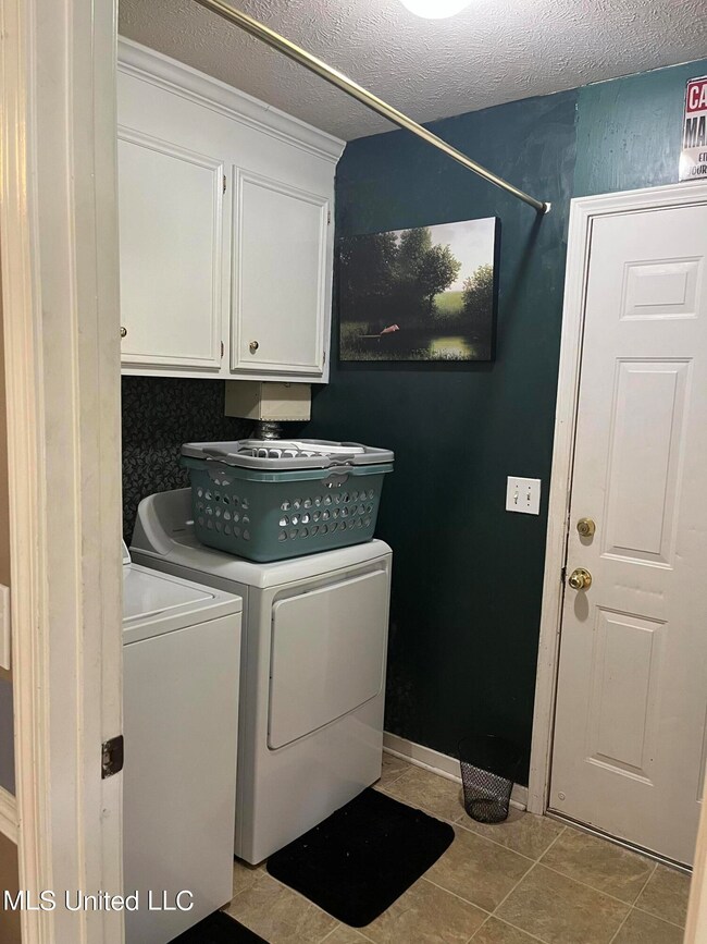 4050 Glenn Oak Dr, Byram, MS 39272 - photo 7