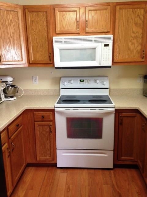 123 Cherry Blossom Ct unit 24, Schenectady, NY 12306 - photo 6