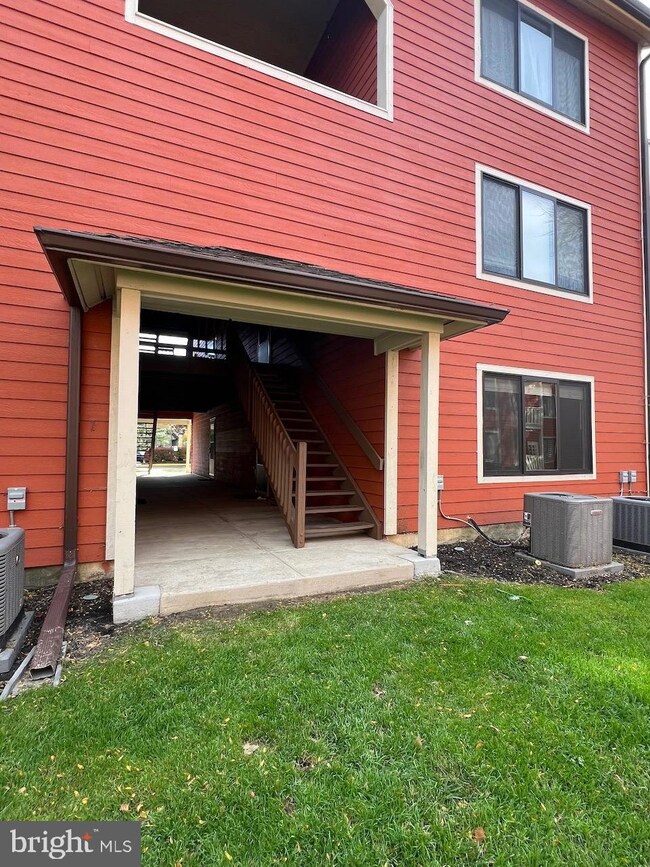 2807A Auburn Ct unit 2807, Mount Laurel, NJ 08054 - photo 2