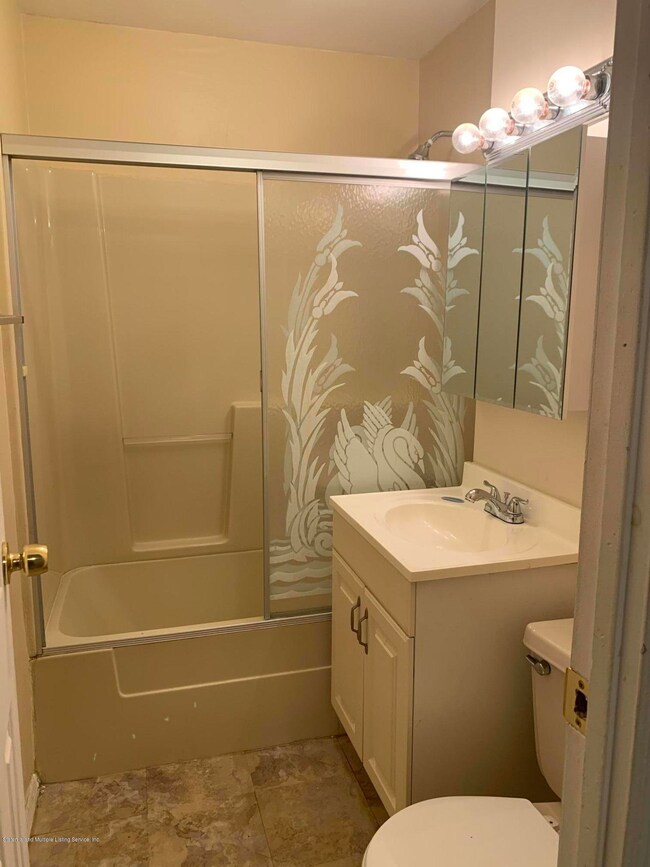 64 Tompkins St unit 2, Staten Island, NY 10304 - photo 4