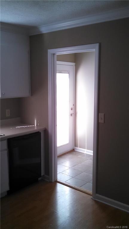 110 Hollowbrook Ct, Statesville, NC 28625 - photo 7