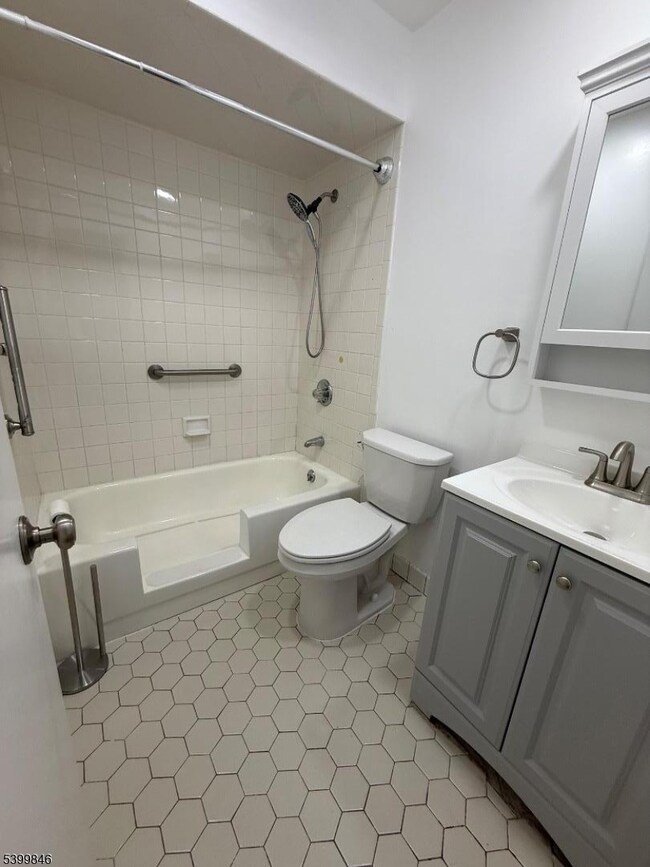 680 Union Ave, Belleville, NJ 07109 - photo 5