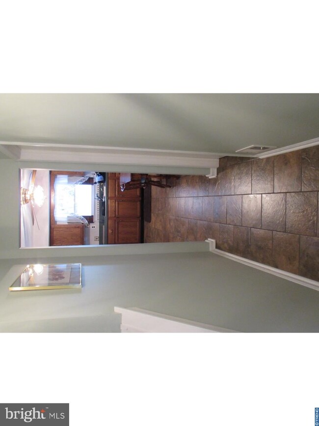 1801 Orchard Ave, Folsom, PA 19033 - photo 4