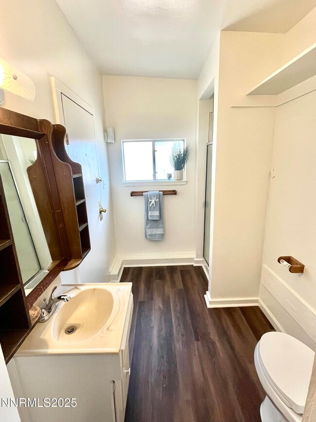 1224 E St unit B, Sparks, NV 89431 - photo 3