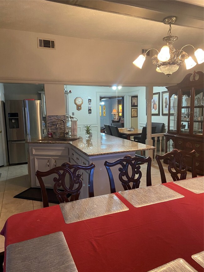 523 Surratt Dr, Houston, TX 77091 - photo 7