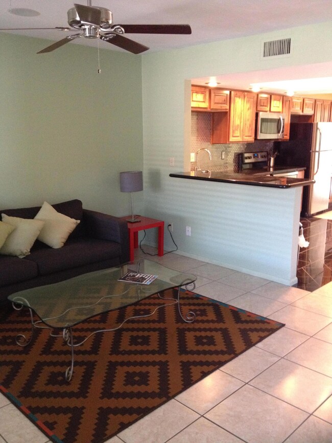 9010 N 9th St unit 8, Phoenix, AZ 85020 - photo 3