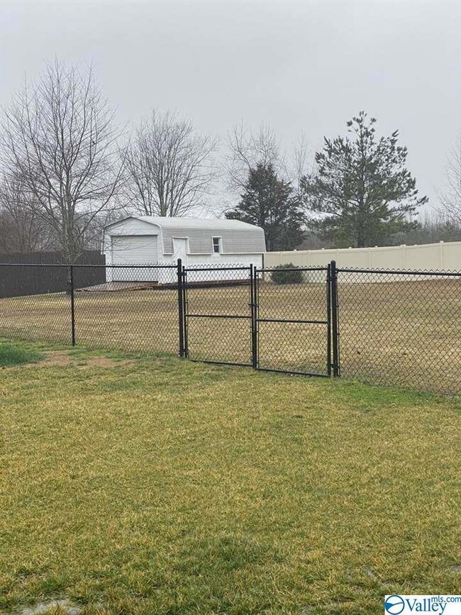 155 Timberlake Dr, Ardmore, AL 35739 - photo 3
